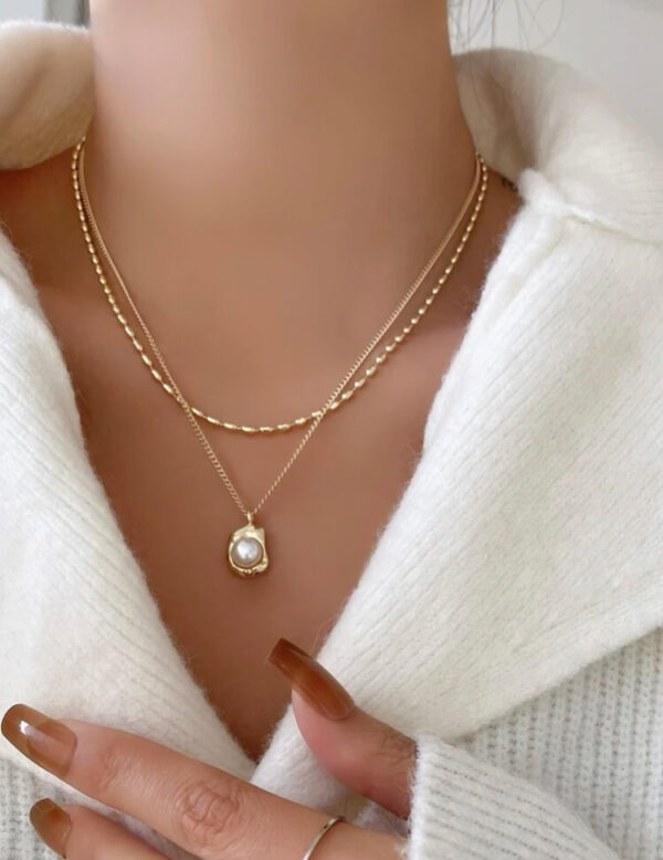 Faux pearl layered necklace