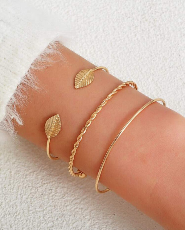 Leaf bracelet set