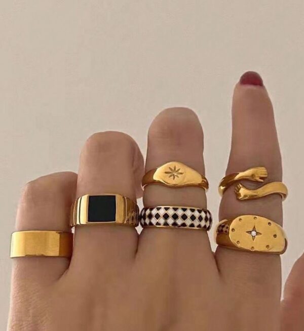 Black & Gold Ring Set