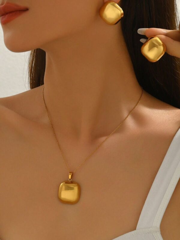 Square Pendant Necklace Set